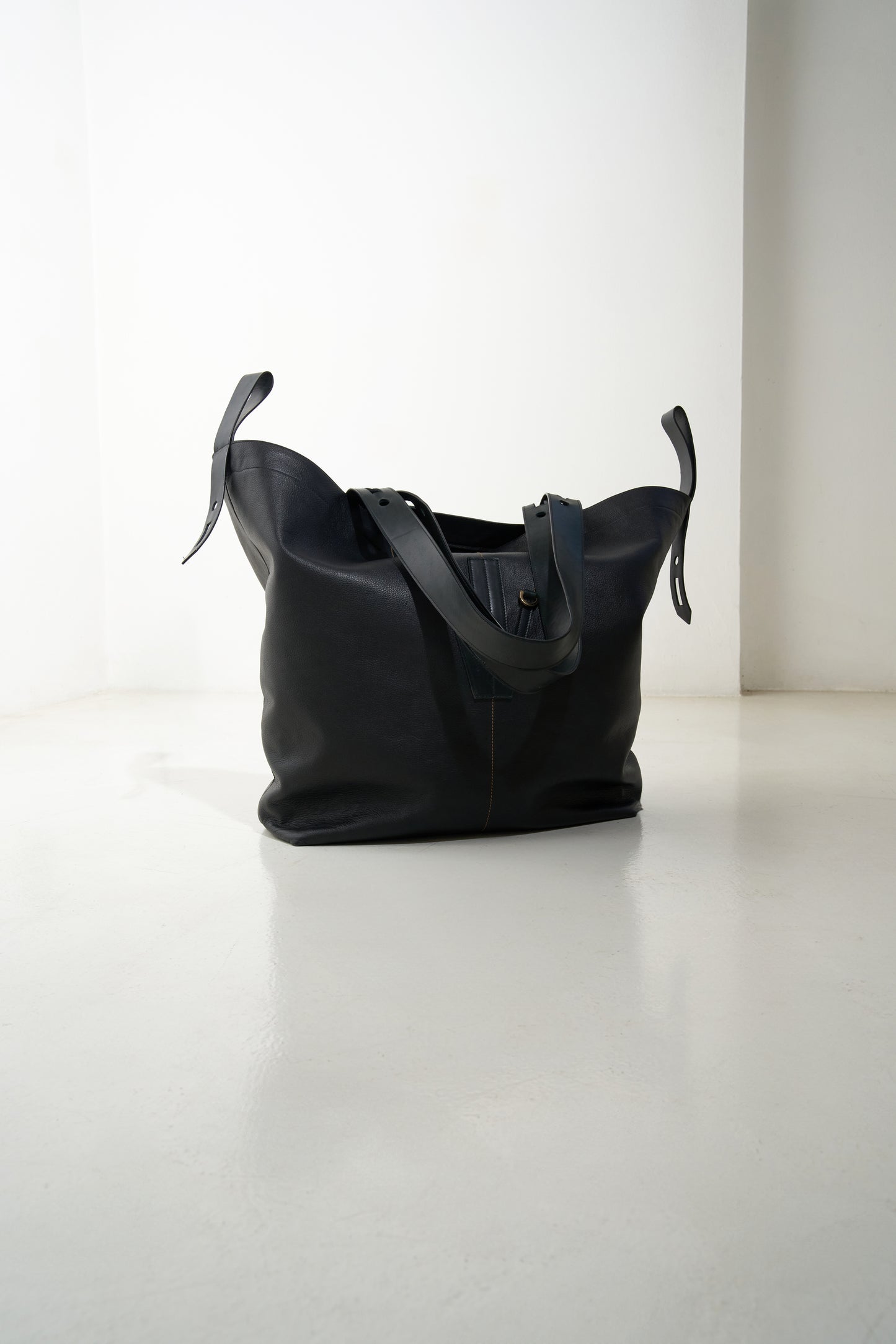 DOMINIQUE TOTE