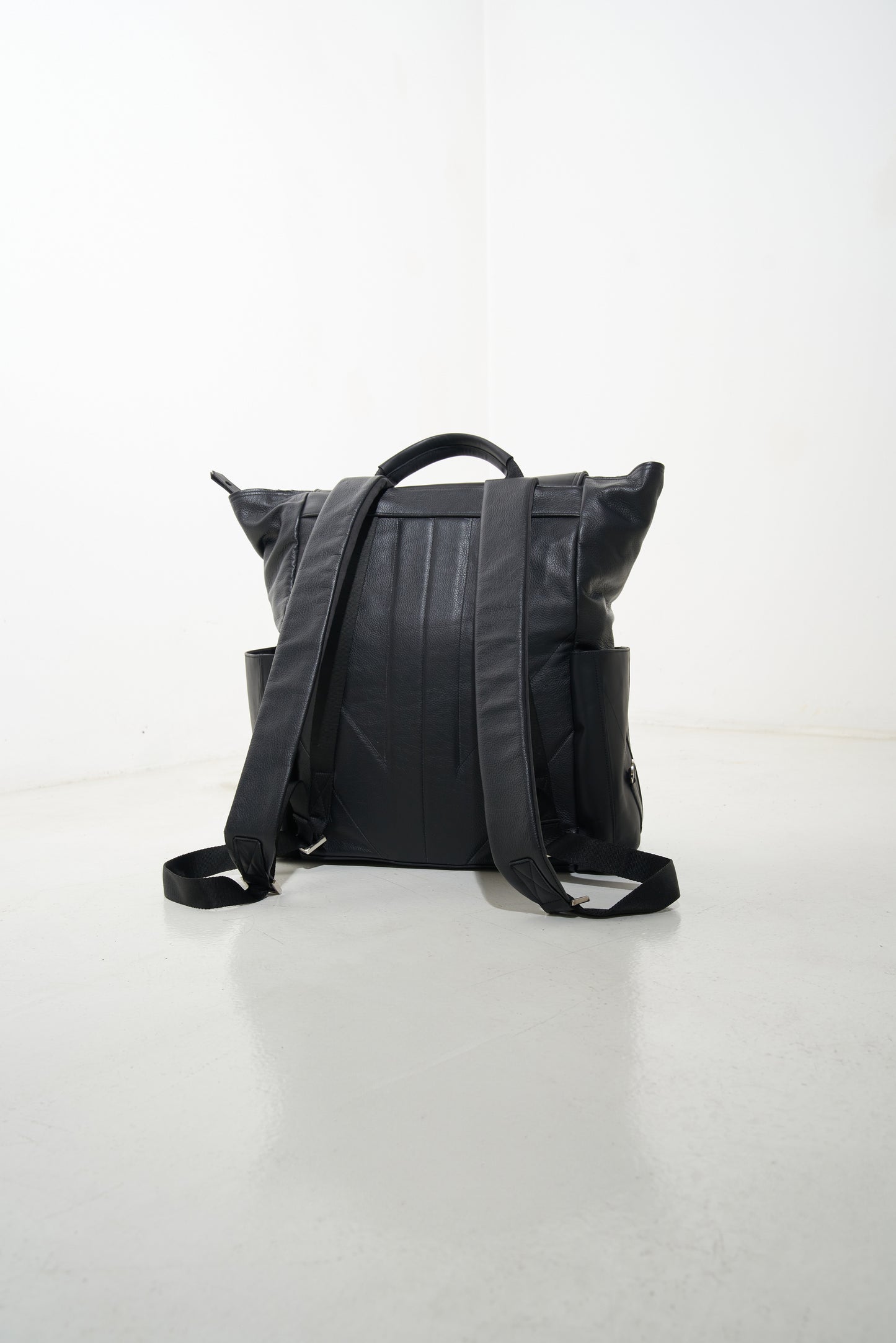 V.I.V.I. BACKPACK